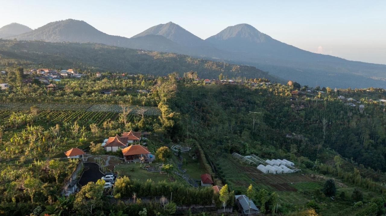 Munduk Tentrem Resort Bagian luar foto
