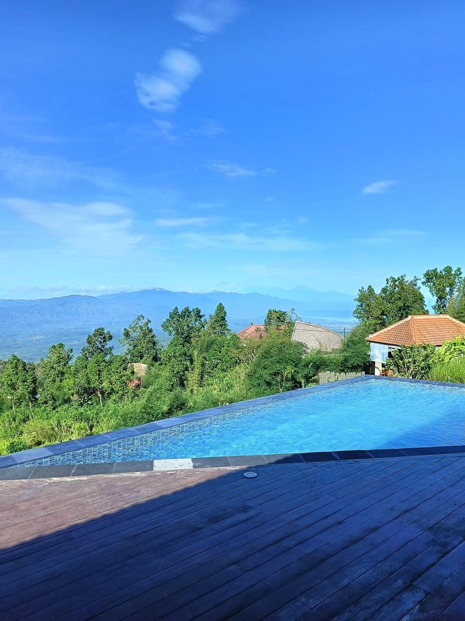 Munduk Tentrem Resort Bagian luar foto