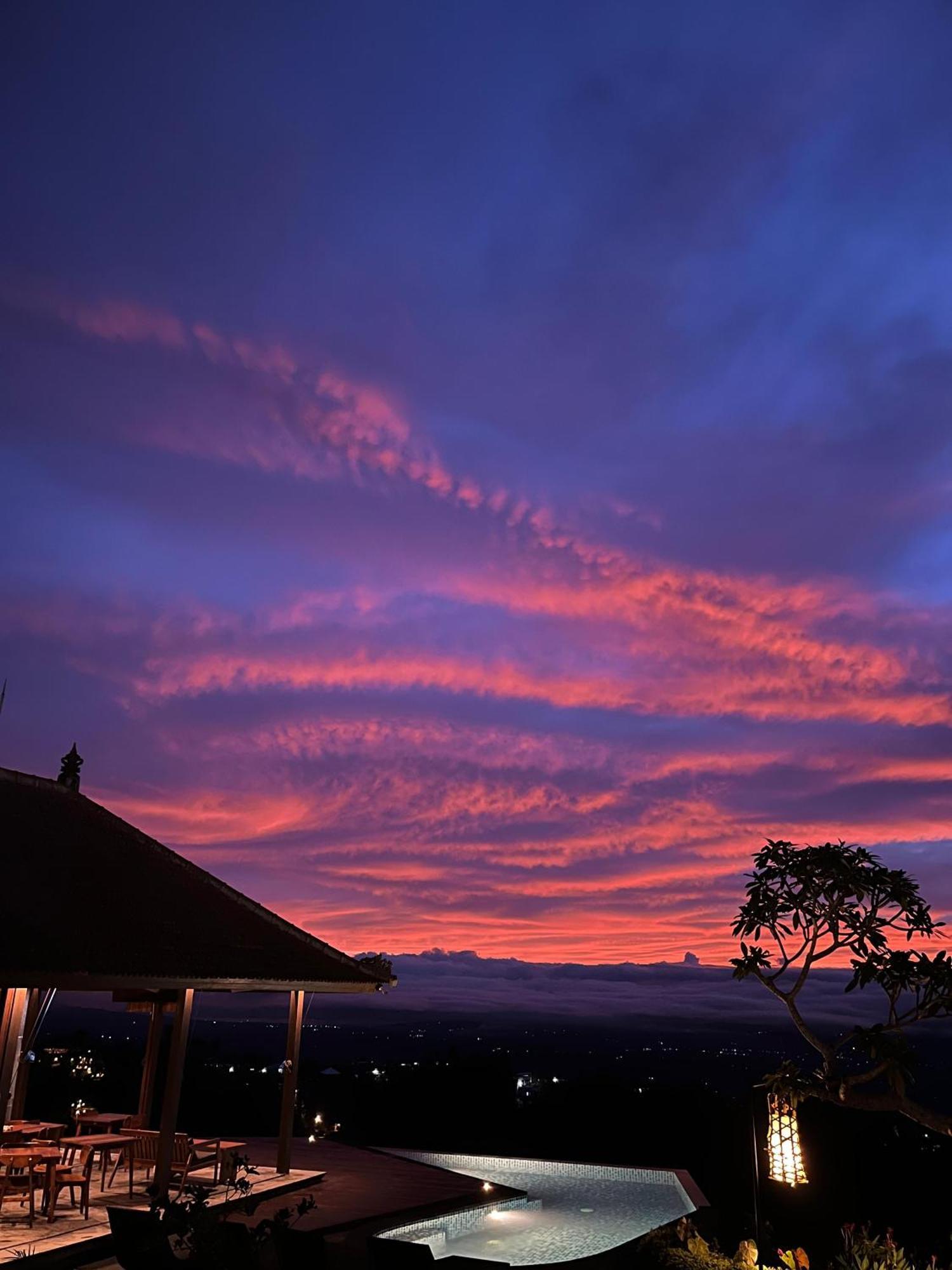 Munduk Tentrem Resort Bagian luar foto