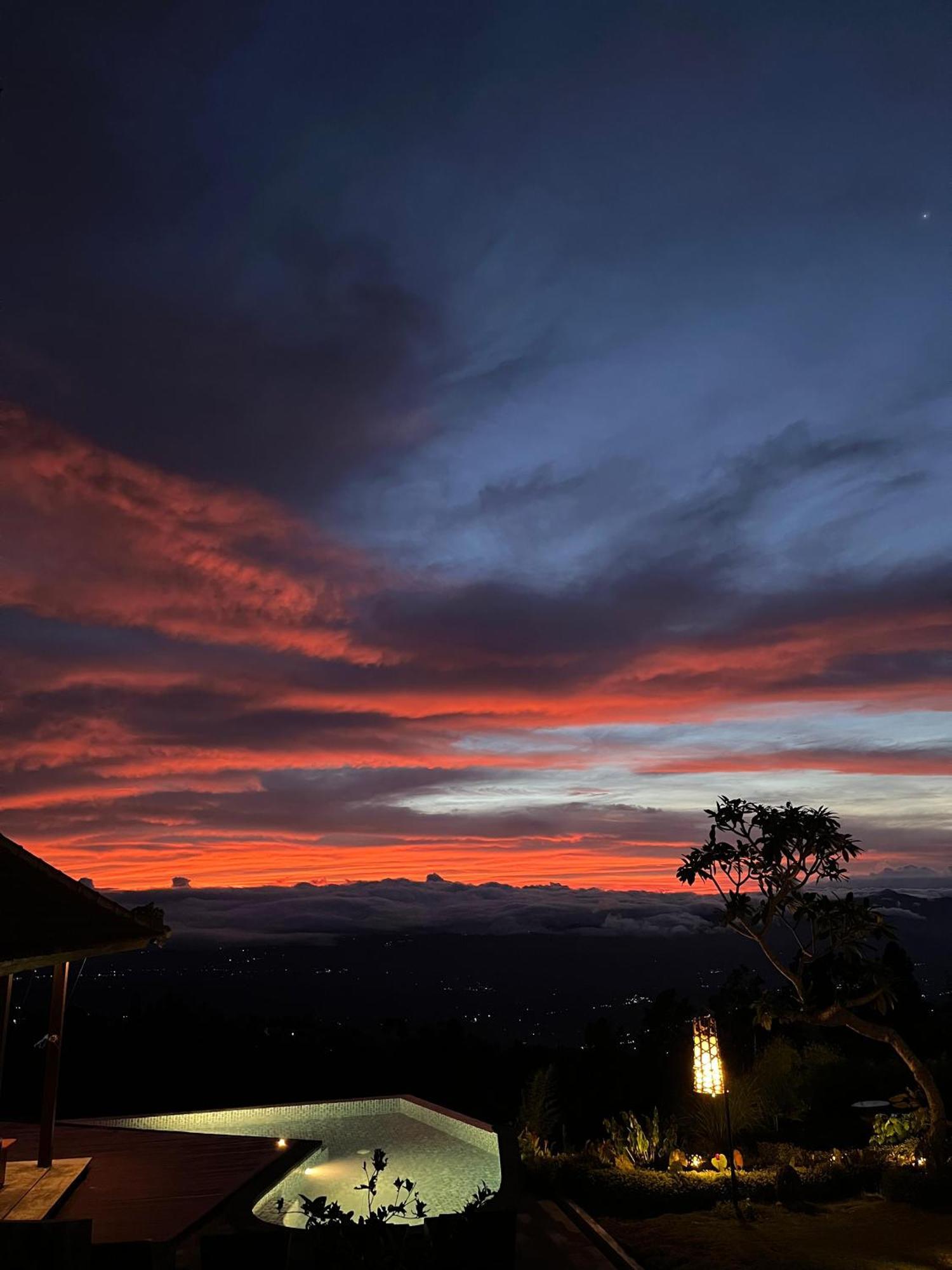 Munduk Tentrem Resort Bagian luar foto